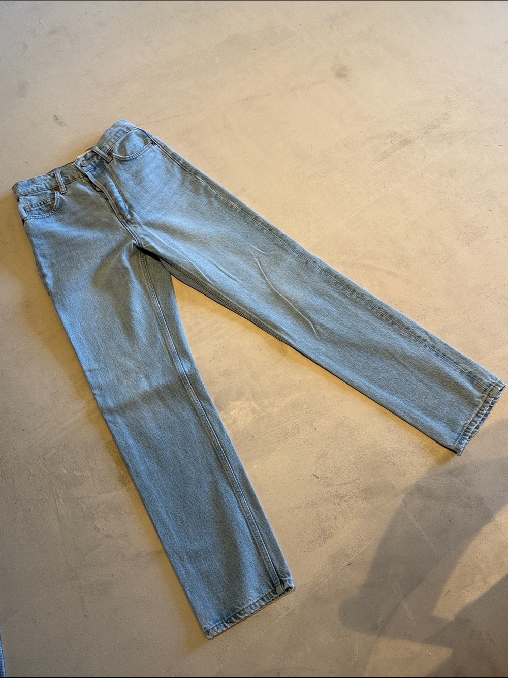 Reformation Cynthia high rise straight Jeans